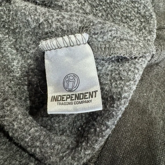 TB12 Grey Hooded Pull-Over Sweatshirt Boys Size L - Picture 6 of 8